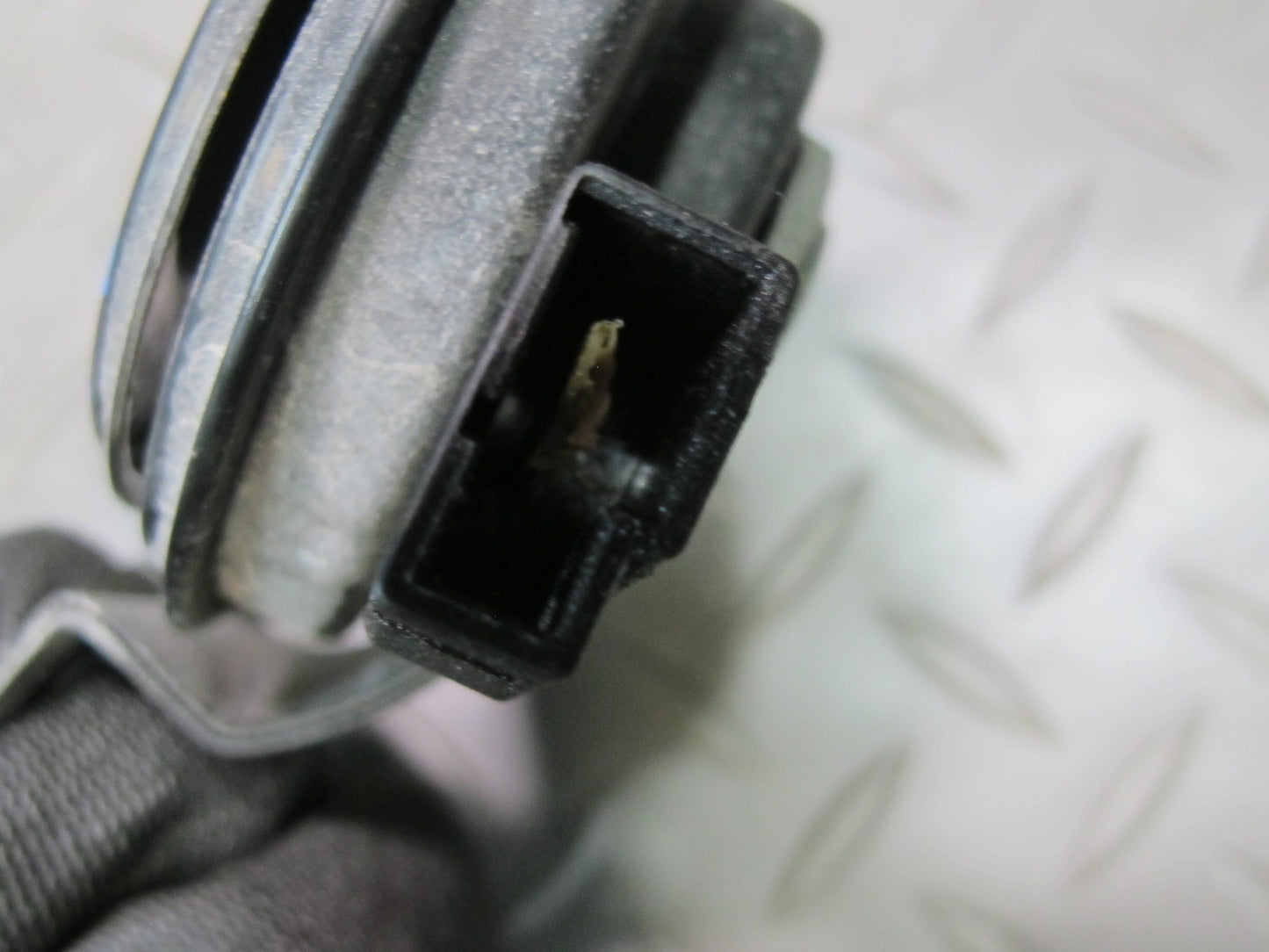 2003-2009 Lexus UZJ120L GX470 High Tone Pitch Horn Signal