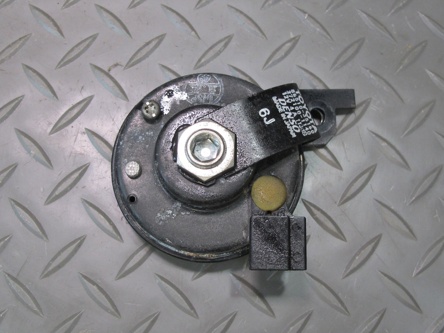 2003-2009 Lexus UZJ120L GX470 High Tone Pitch Horn Signal