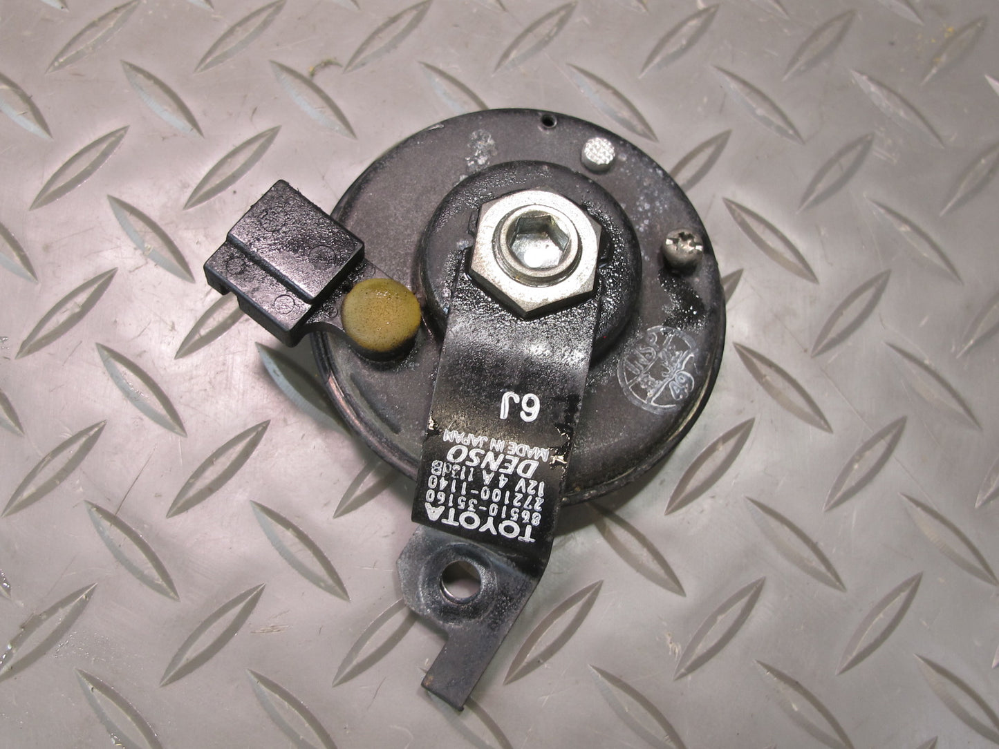 2003-2009 Lexus UZJ120L GX470 High Tone Pitch Horn Signal