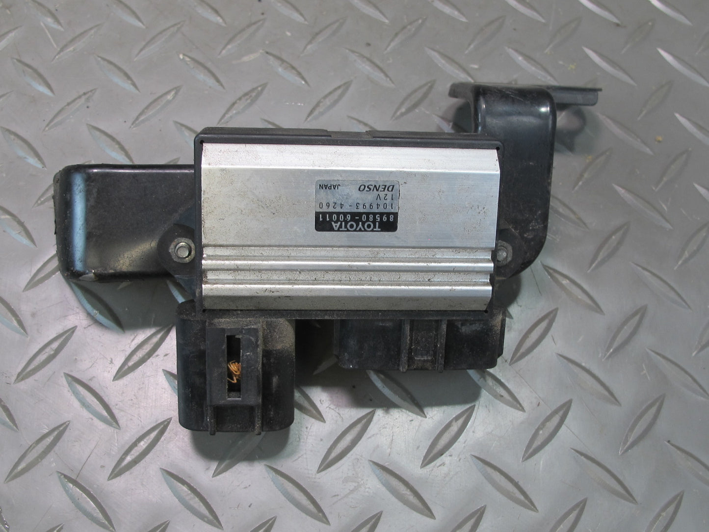 2003-2009 Lexus GX470 UZJ120L Air Injection Control Module Unit W/ Bracket