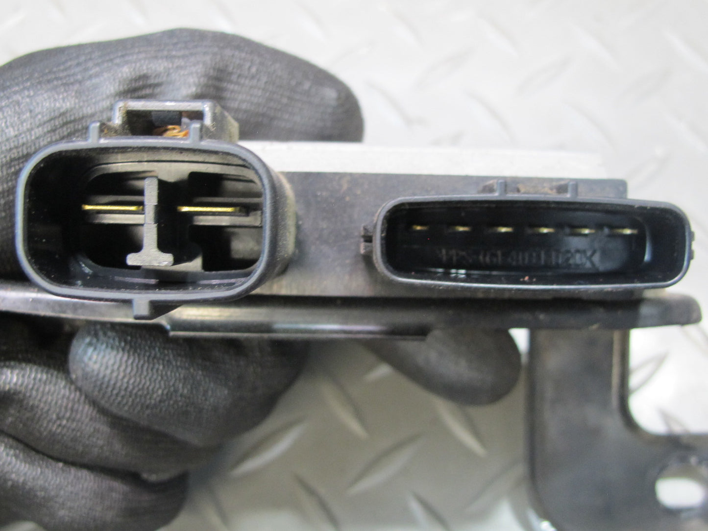 2003-2009 Lexus GX470 UZJ120L Air Injection Control Module Unit W/ Bracket