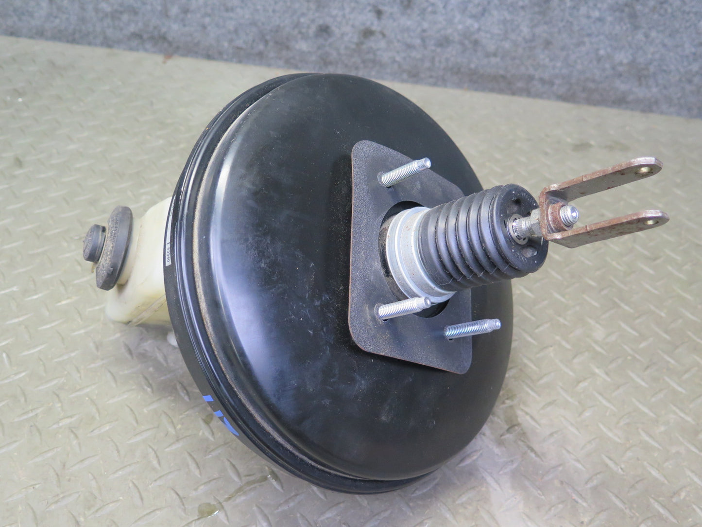 08-14 Lexus USE20L Is-f A/T Brake Master Cylinder Booster Fluid Reservoir OEM