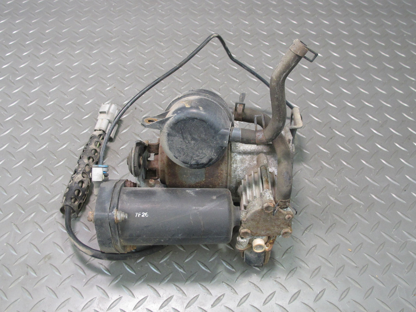 2003-2009 Lexus UZJ120L GX470 Air Ride Suspension Compressor Pump