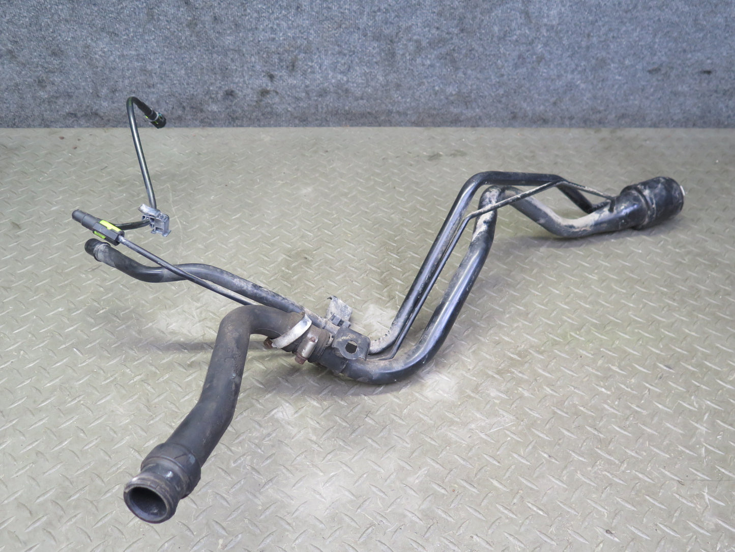 08-14 Lexus USE20L Is-f Fuel Tank Filler Neck w Vent Hose OEM