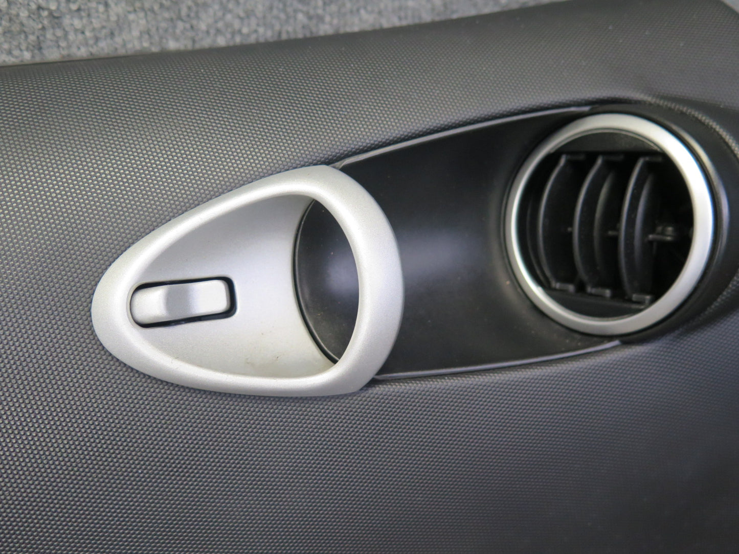 04-05 Nissan Z33 350Z Convertible Left Door Trim Cover Panel Black OEM