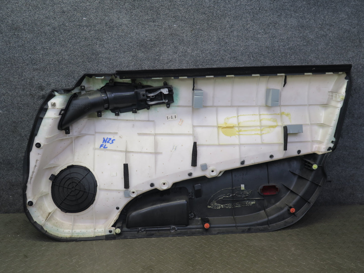 04-05 Nissan Z33 350Z Convertible Left Door Trim Cover Panel Black OEM