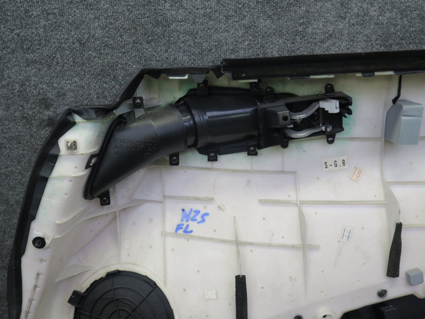 04-05 Nissan Z33 350Z Convertible Left Door Trim Cover Panel Black OEM