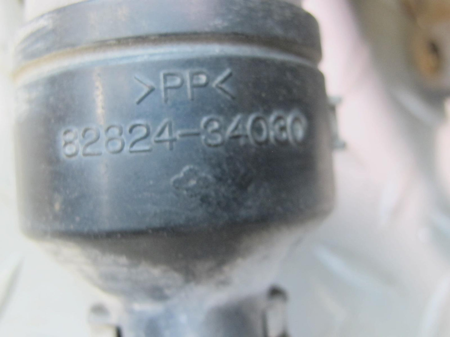 2003-2009 Lexus UZJ120L GX470 Trailer Hitch Towing Plug Wire Harness W/ Bracket