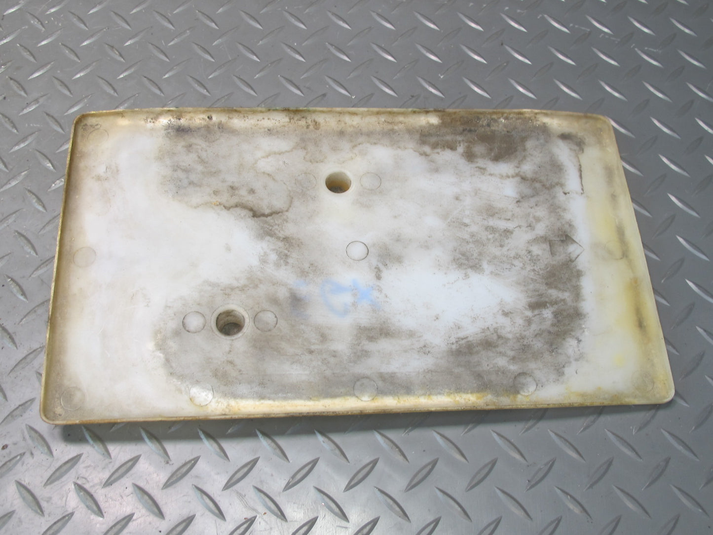 2003-2009 Lexus UZJ120L GX470 Battery Tray Hold Down Support Holder Bracket Set