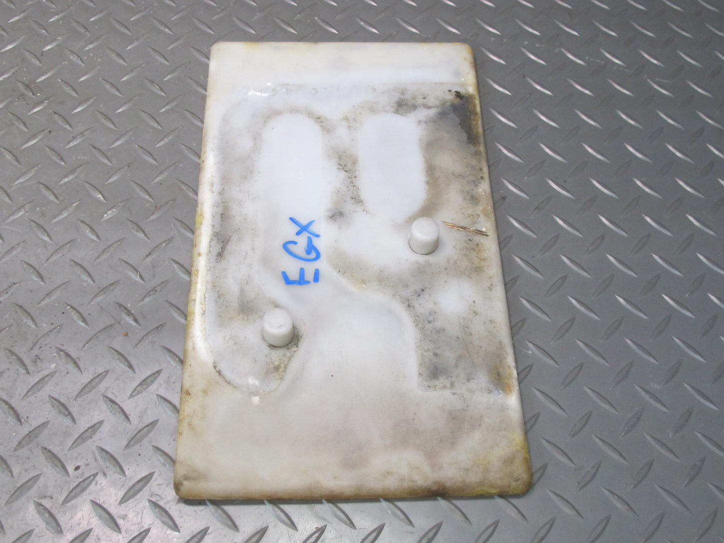 2003-2009 Lexus UZJ120L GX470 Battery Tray Hold Down Support Holder Bracket Set