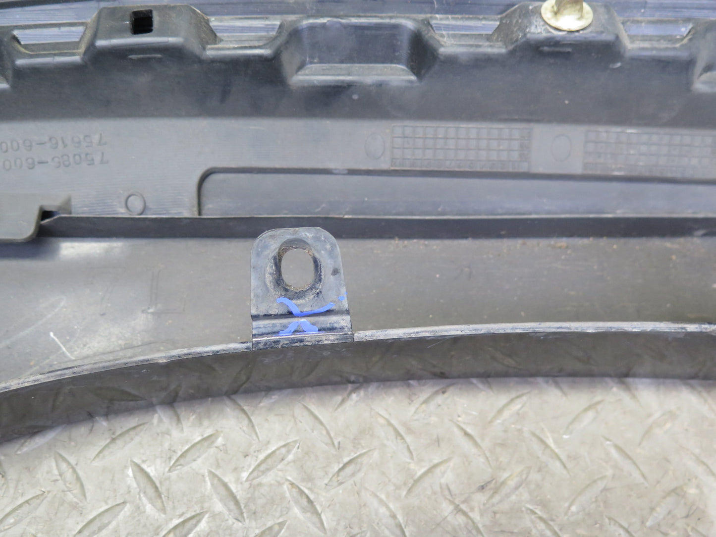 2003-2009 Lexus UZJ120L GX470 Front Left Wheel Arch Fender Flare Trim Molding