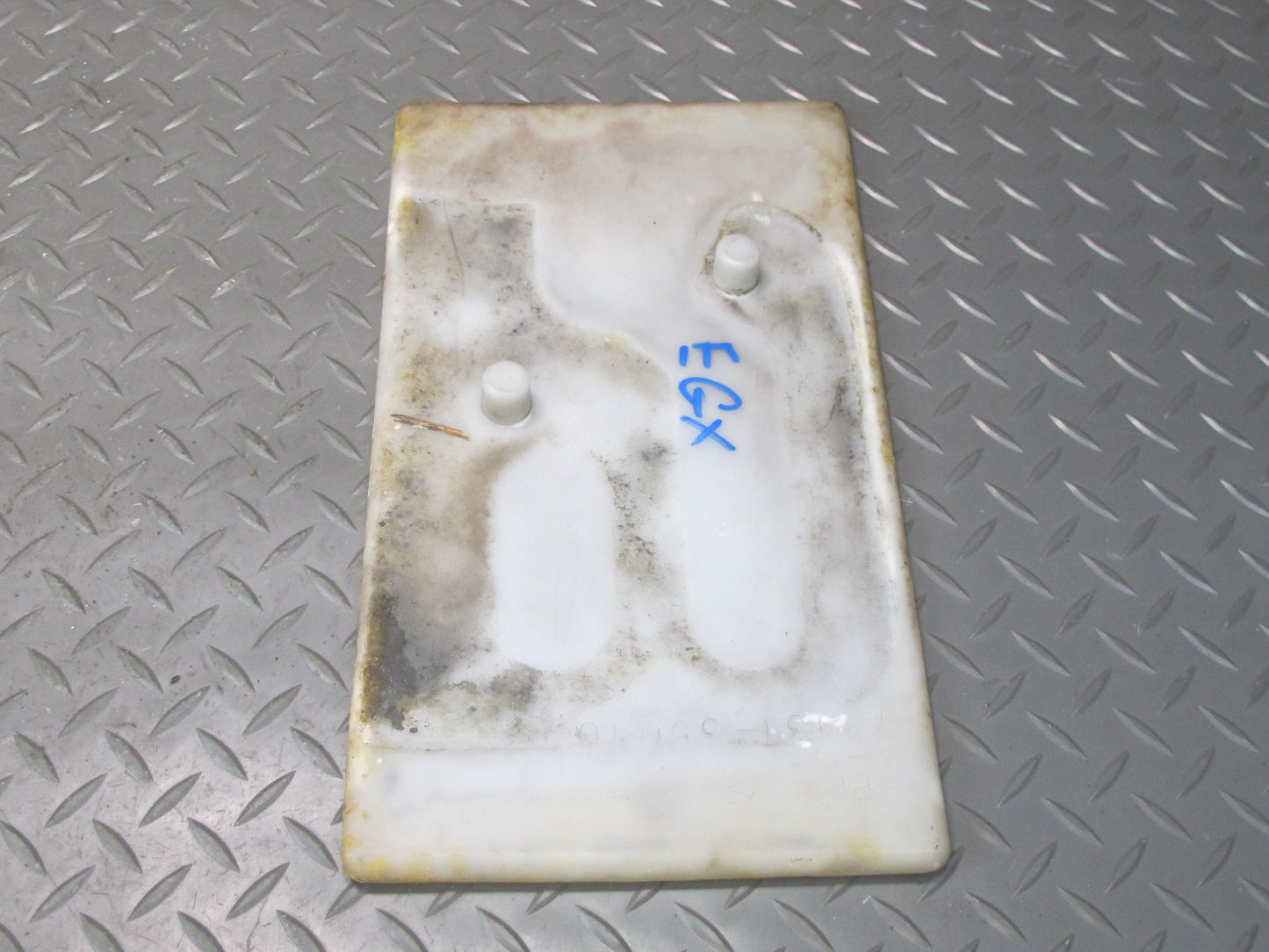 2003-2009 Lexus UZJ120L GX470 Battery Tray Hold Down Support Holder Bracket Set