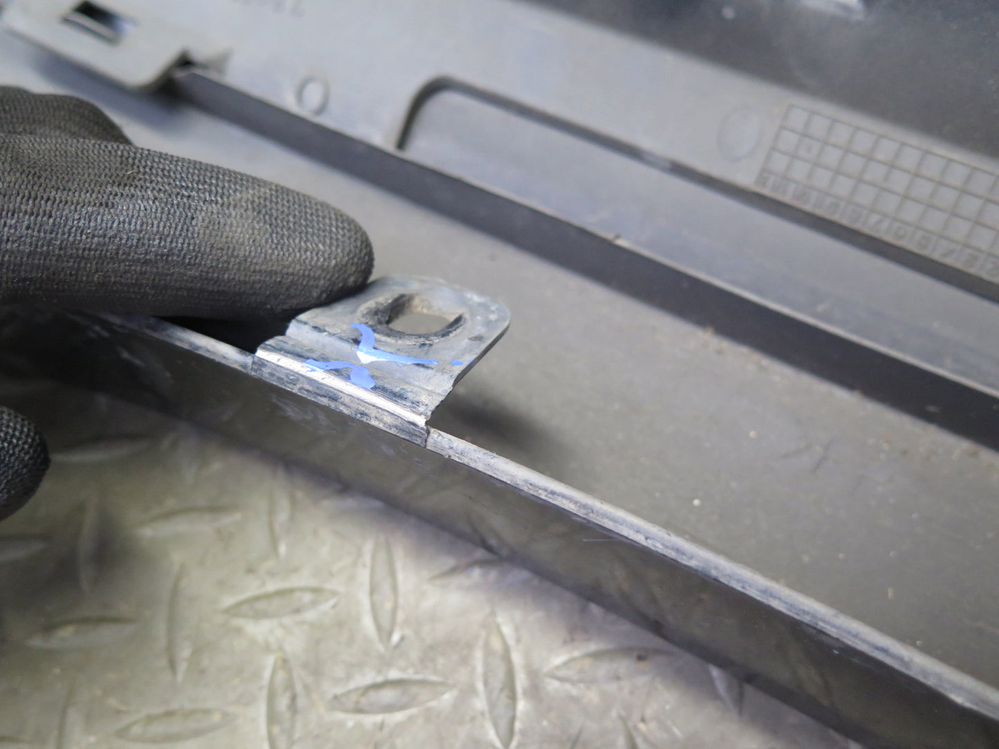 2003-2009 Lexus UZJ120L GX470 Front Left Wheel Arch Fender Flare Trim Molding