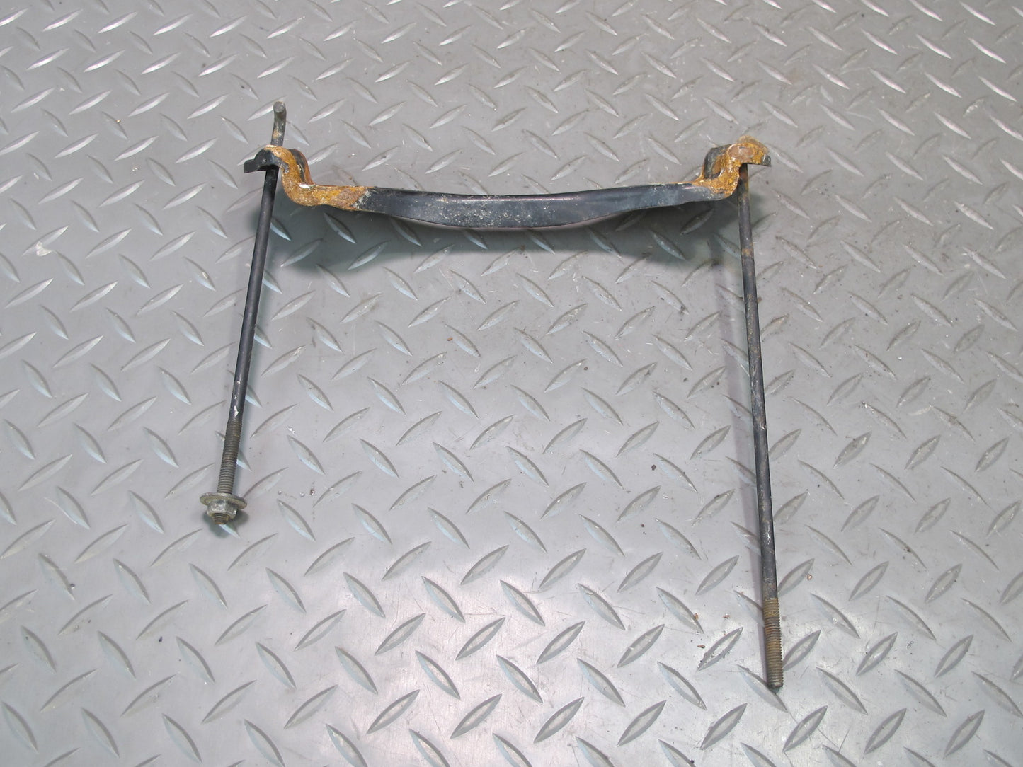 2003-2009 Lexus UZJ120L GX470 Battery Tray Hold Down Support Holder Bracket Set