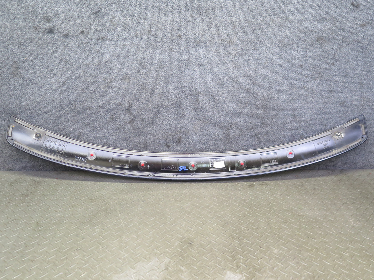 08-13 Lexus USE20L Is-f Rear Trunk Lid Spoiler Wing Obsidian 76085-53040 OEM