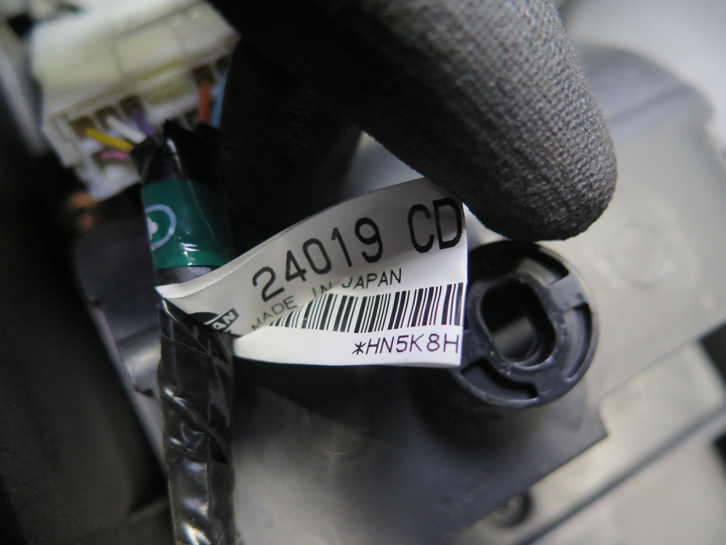 03-09 Nissan Z33 350Z Center Console Trim Cover Panel Black 68924-CD000 OEM