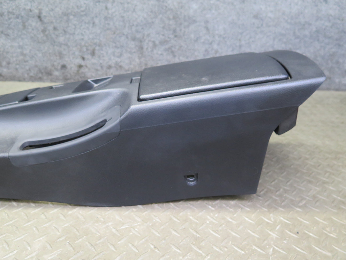 03-09 Nissan Z33 350Z Center Console Trim Cover Panel Black 68924-CD000 OEM