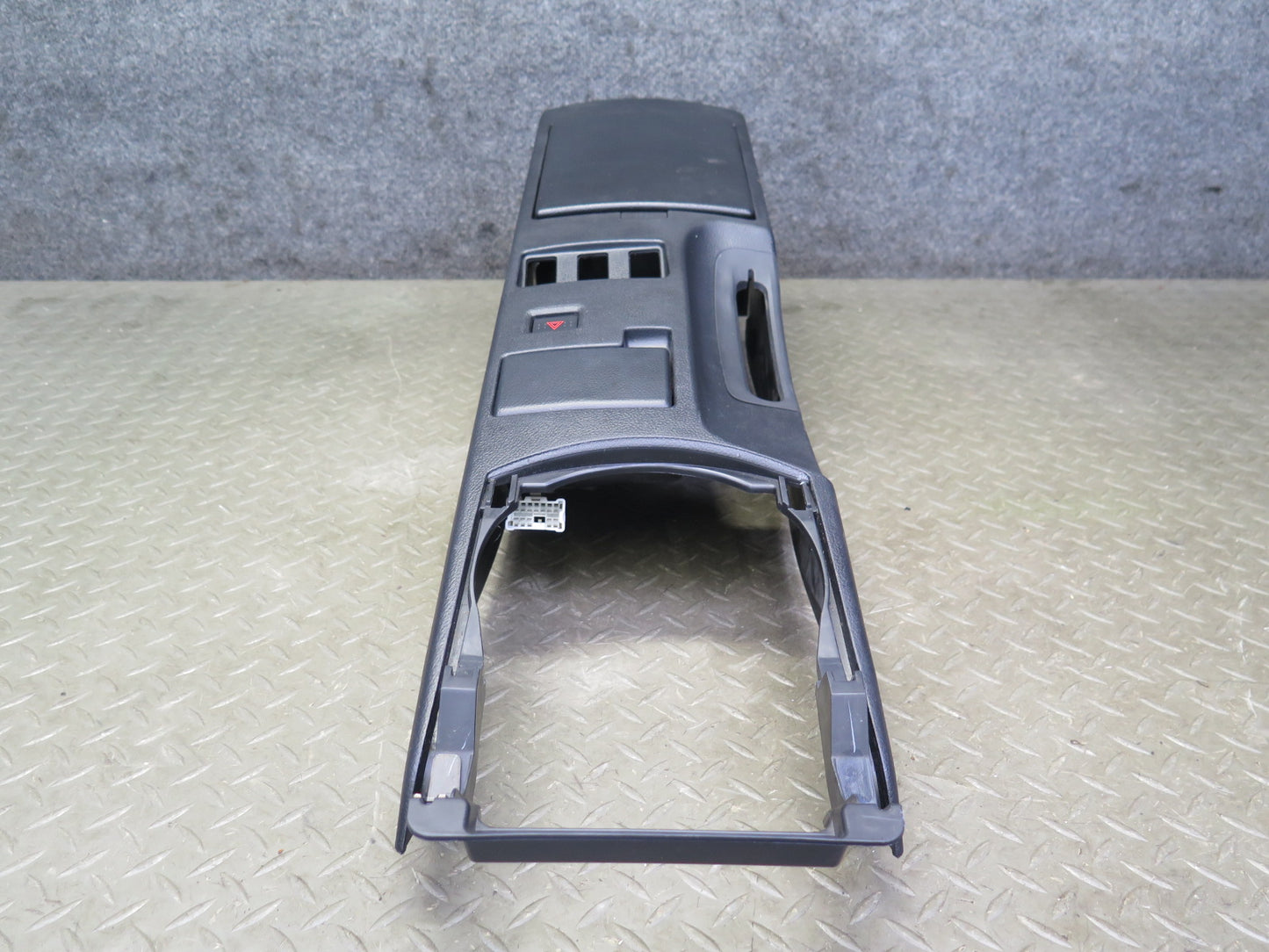 03-09 Nissan Z33 350Z Center Console Trim Cover Panel Black 68924-CD000 OEM