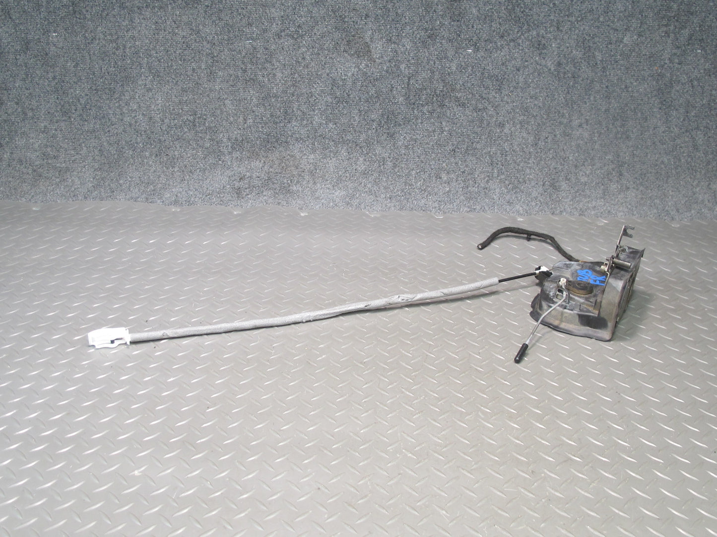 01-06 BMW E46 330CI Convertible Coupe Right Door Lock Latch Actuator OEM