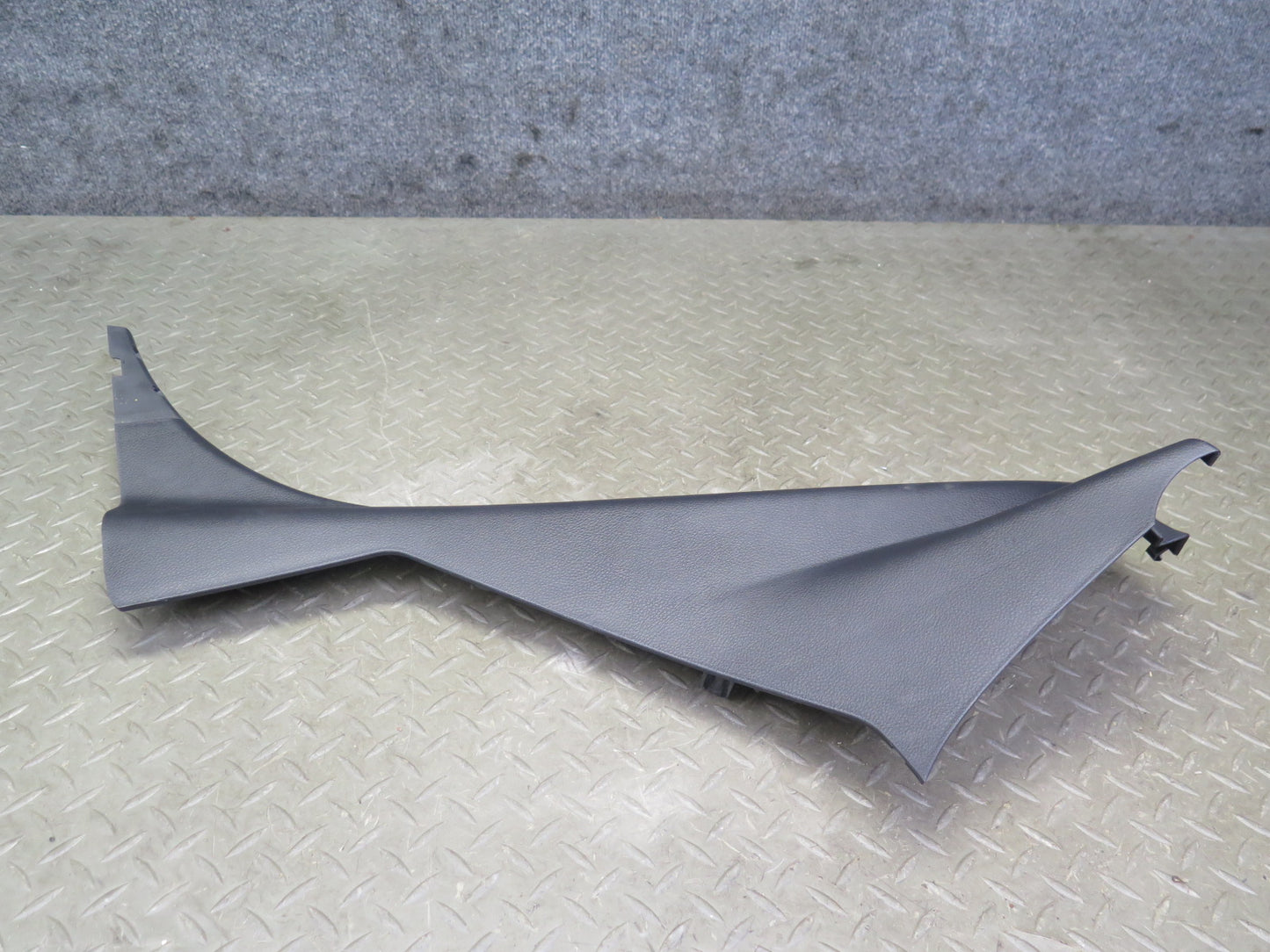 04-09 Nissan Z33 350Z Convertible Interior Lower B Pillar Trim Panel Set OEM