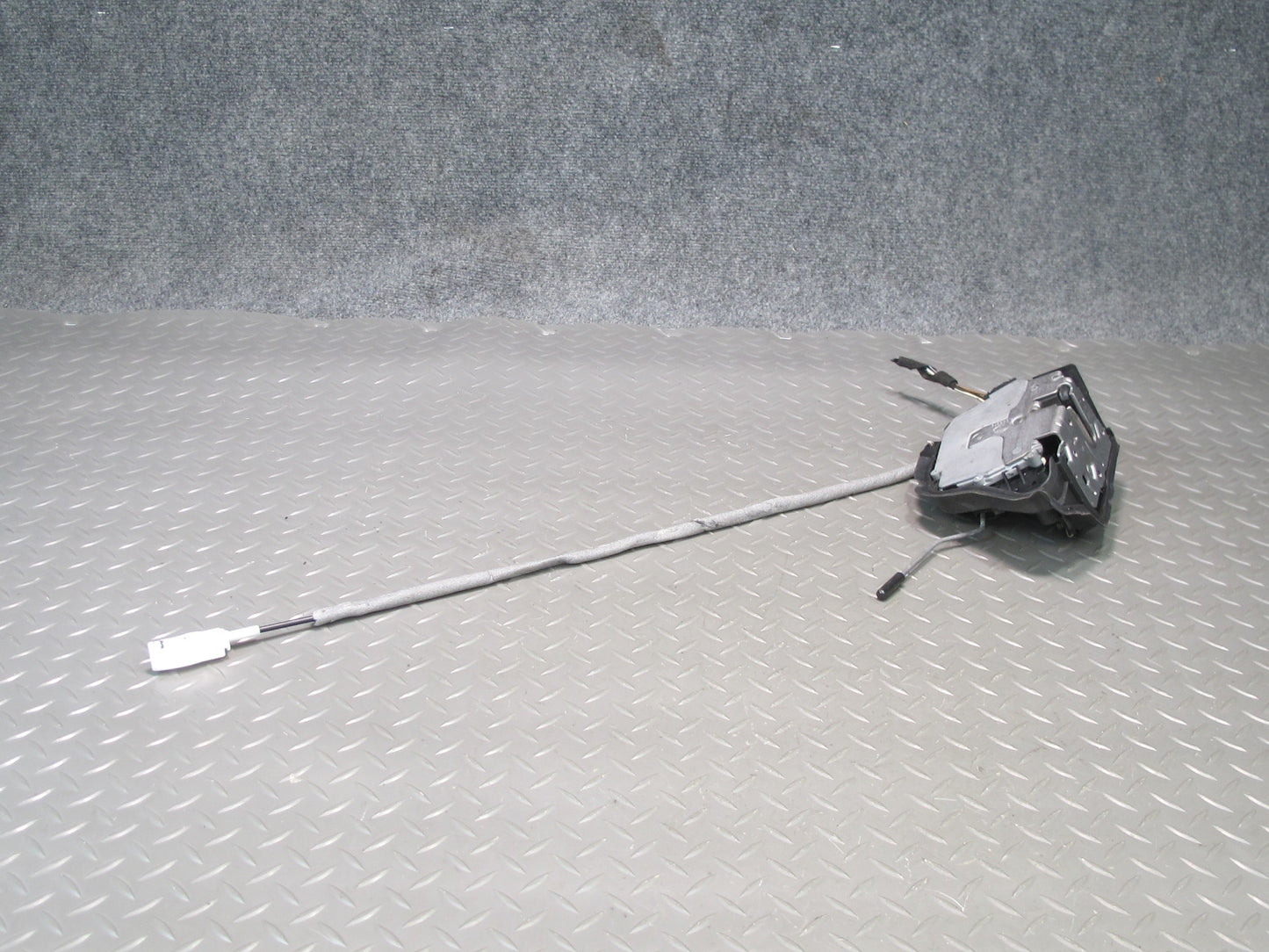 01-06 BMW E46 330CI Coupe Convertible Left Door Lock Latch Actuator OEM