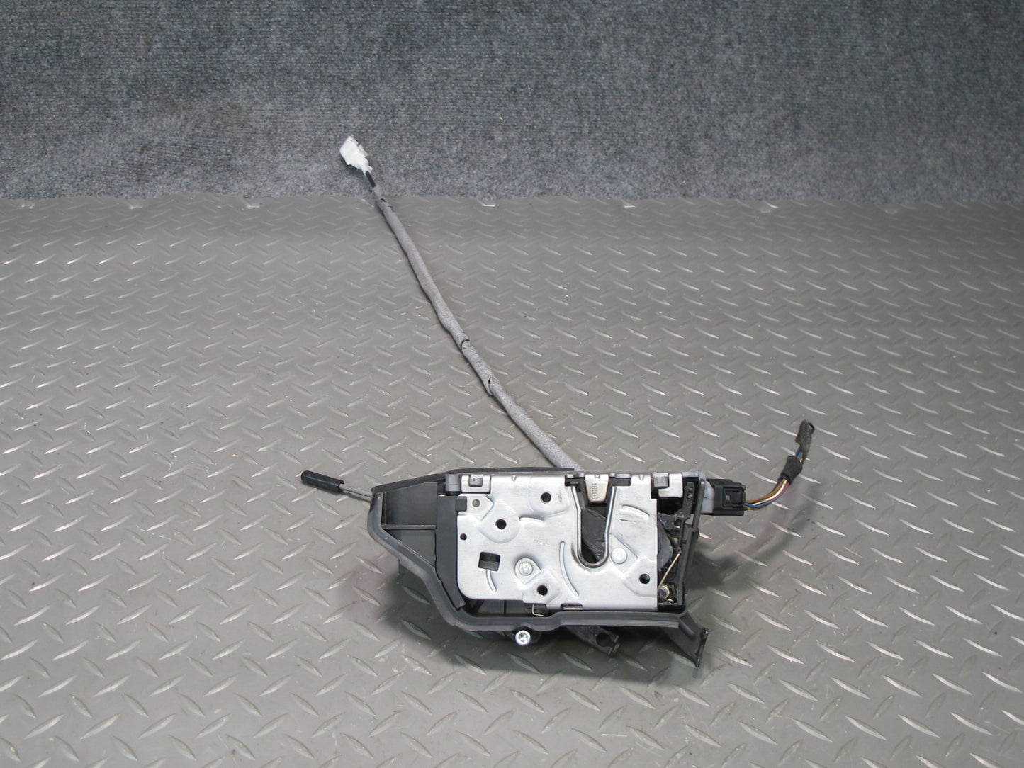 01-06 BMW E46 330CI Coupe Convertible Left Door Lock Latch Actuator OEM