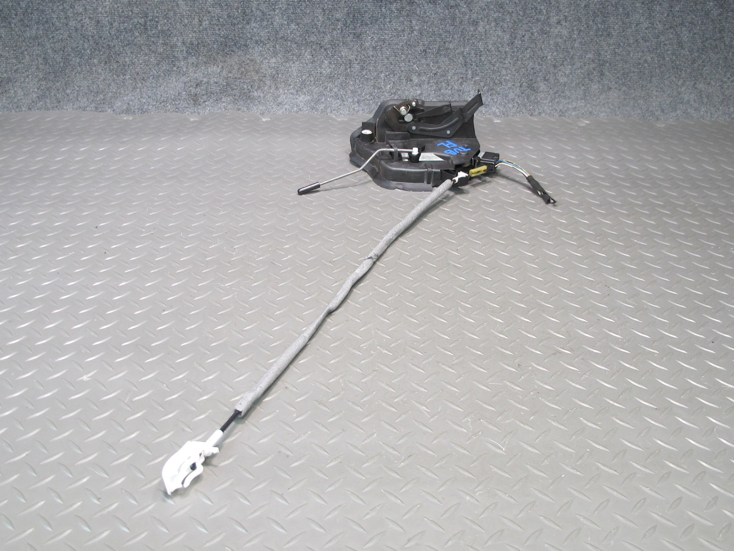 01-06 BMW E46 330CI Coupe Convertible Left Door Lock Latch Actuator OEM