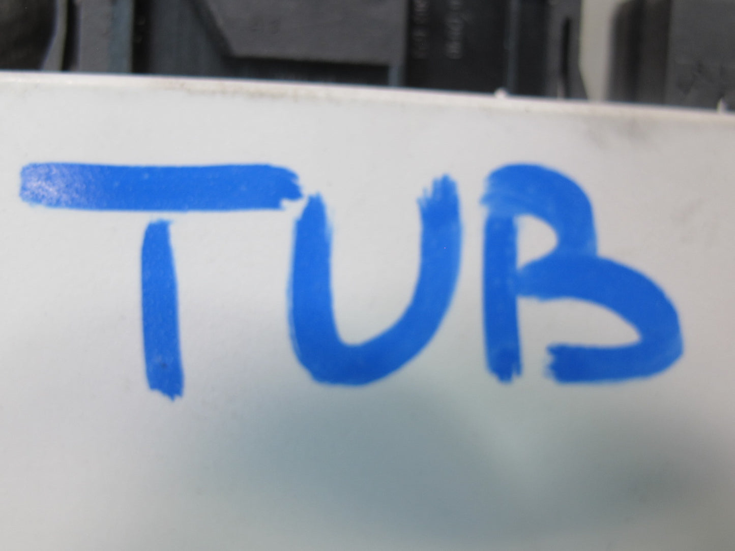 01-06 BMW E46 330ci Convertible Folding TOP Roof Control Unit Module 8375444 OEM