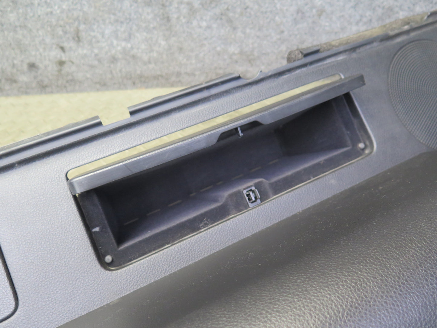 04-09 Nissan Z33 350Z Convert Rear Shelf Speaker Trim Cover Panel Black OEM