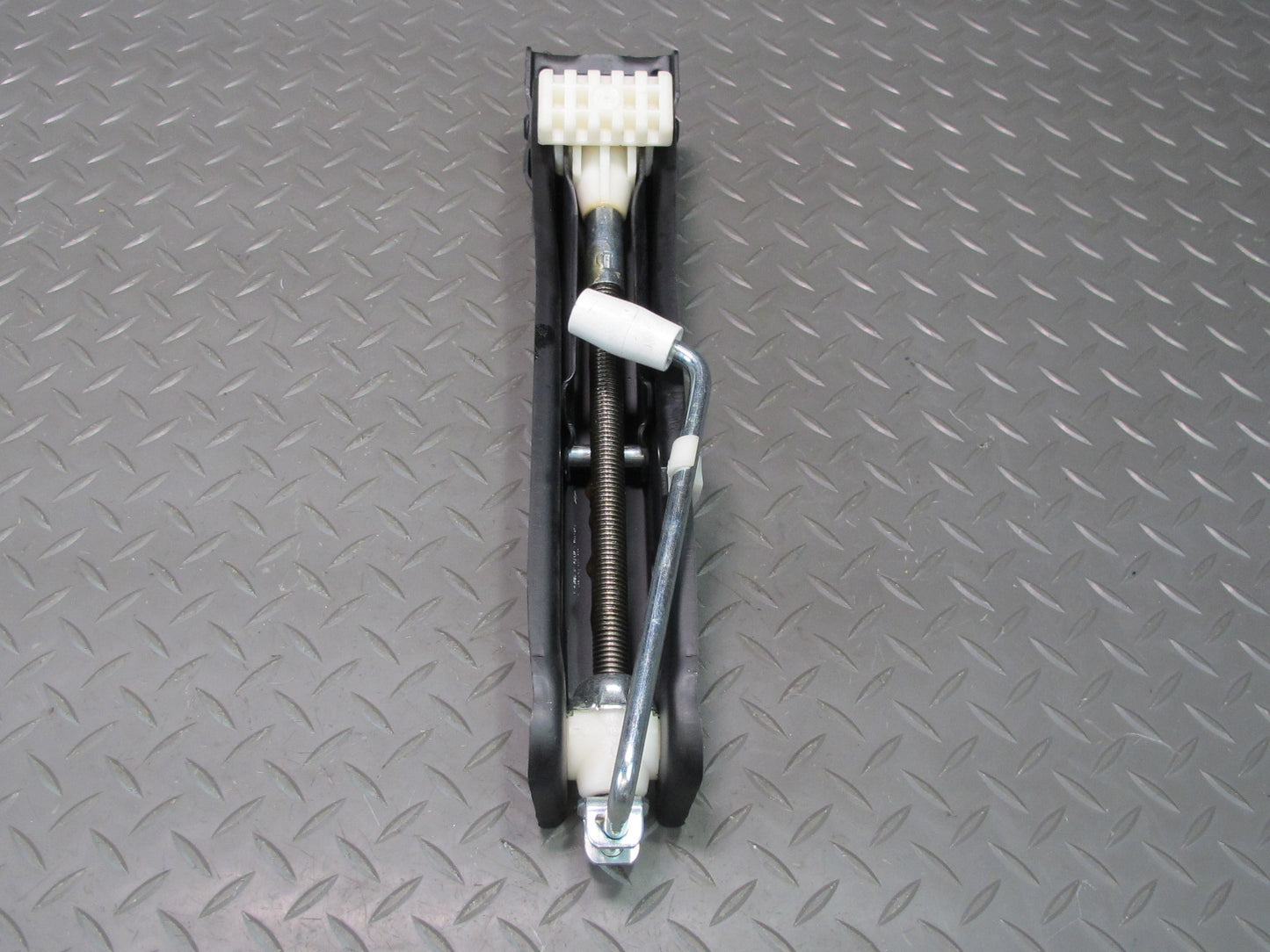 01-06 BMW E46 330Ci Emergency Spare Tire Lift Jack Stopper Set OEM