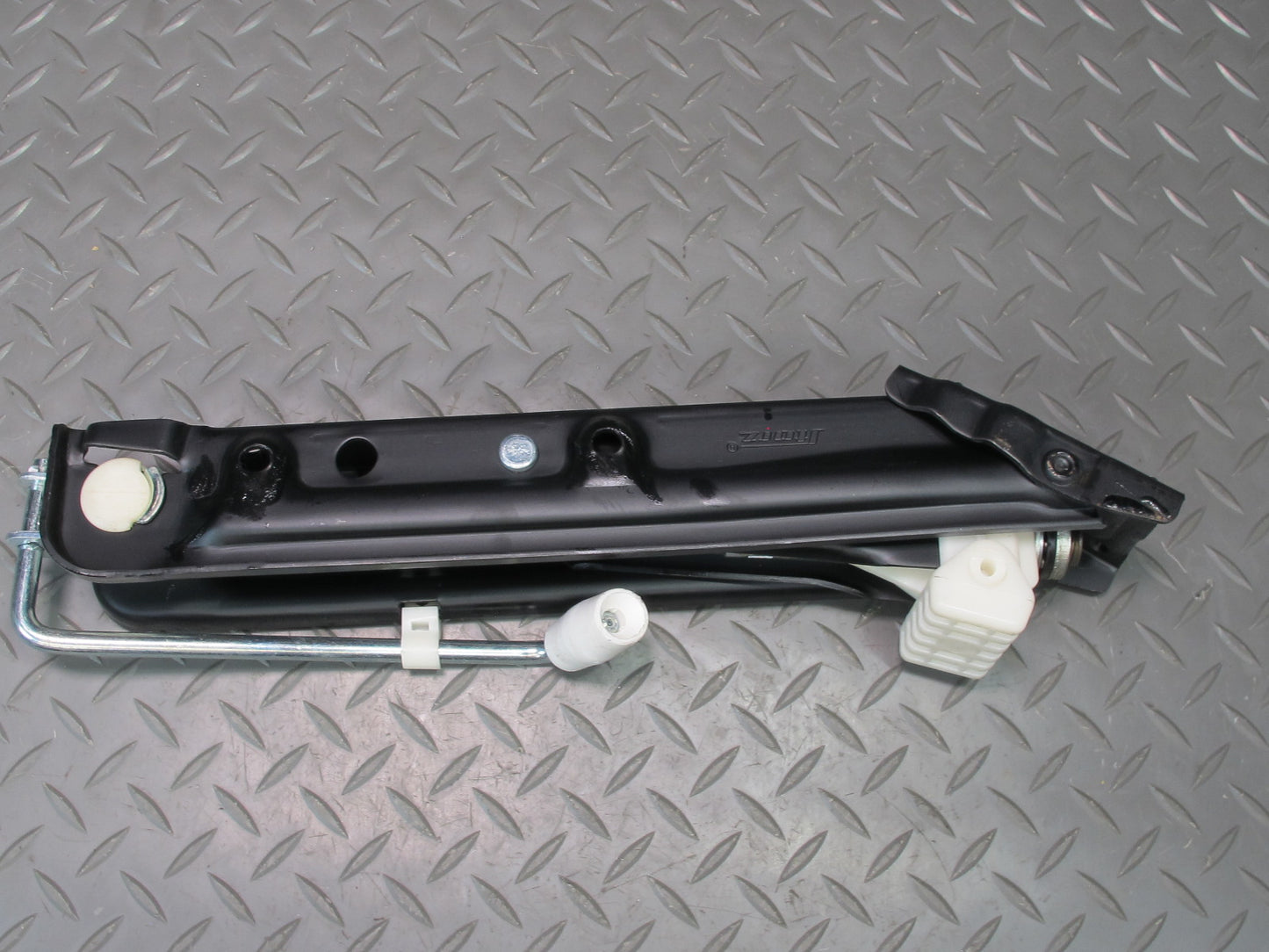 01-06 BMW E46 330Ci Emergency Spare Tire Lift Jack Stopper Set OEM