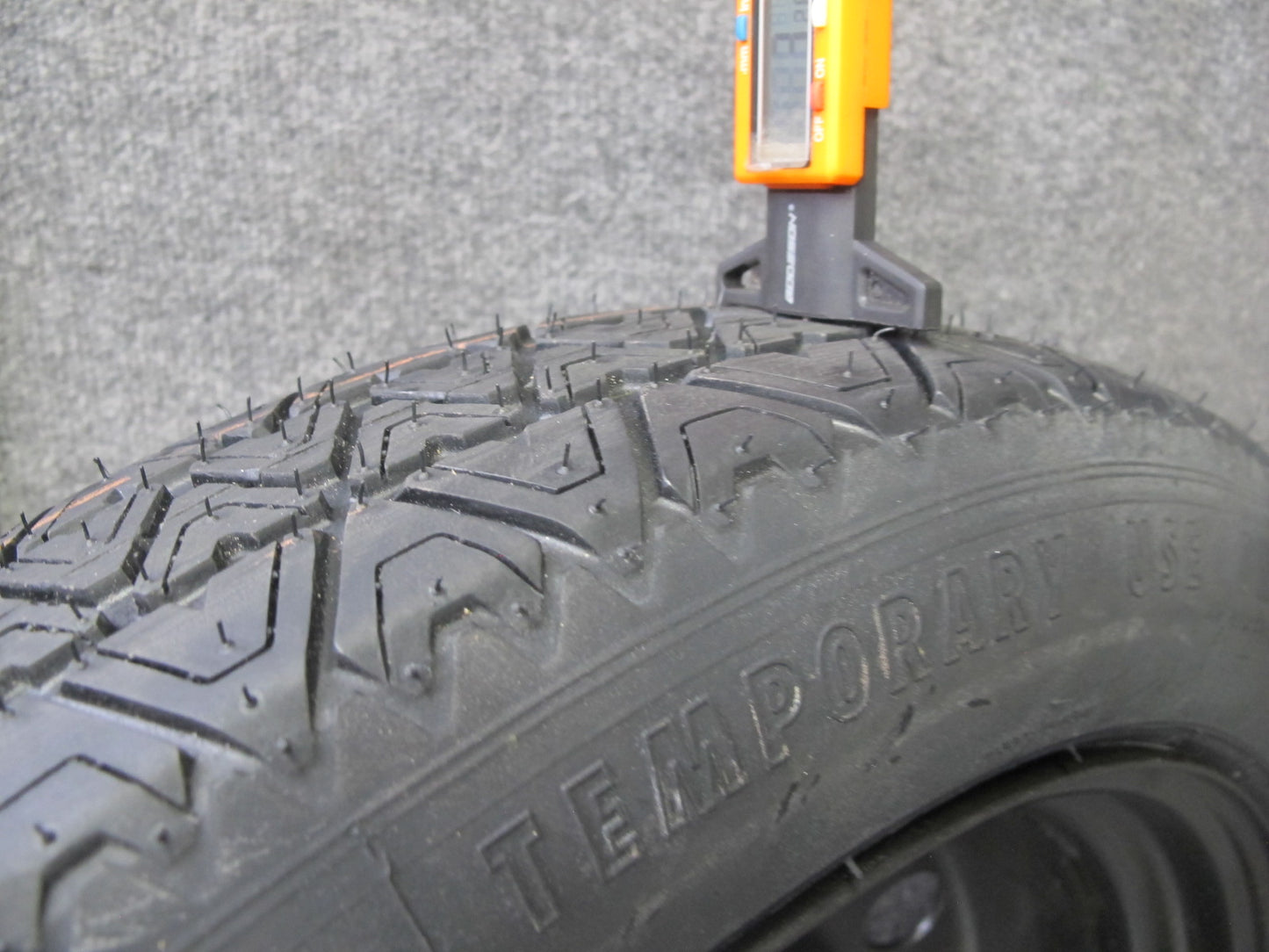 01-06 BMW E46 330ci R17 17" Spare Tire Wheel 17x3.5B ET30 125/80 6750007 OEM