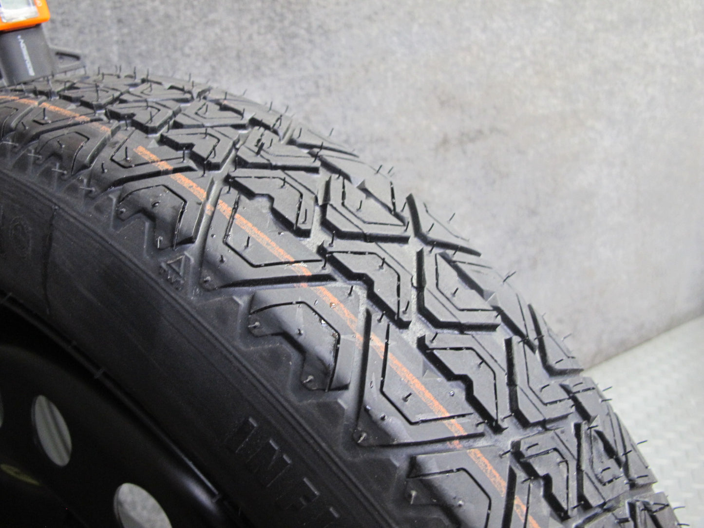 01-06 BMW E46 330ci R17 17" Spare Tire Wheel 17x3.5B ET30 125/80 6750007 OEM