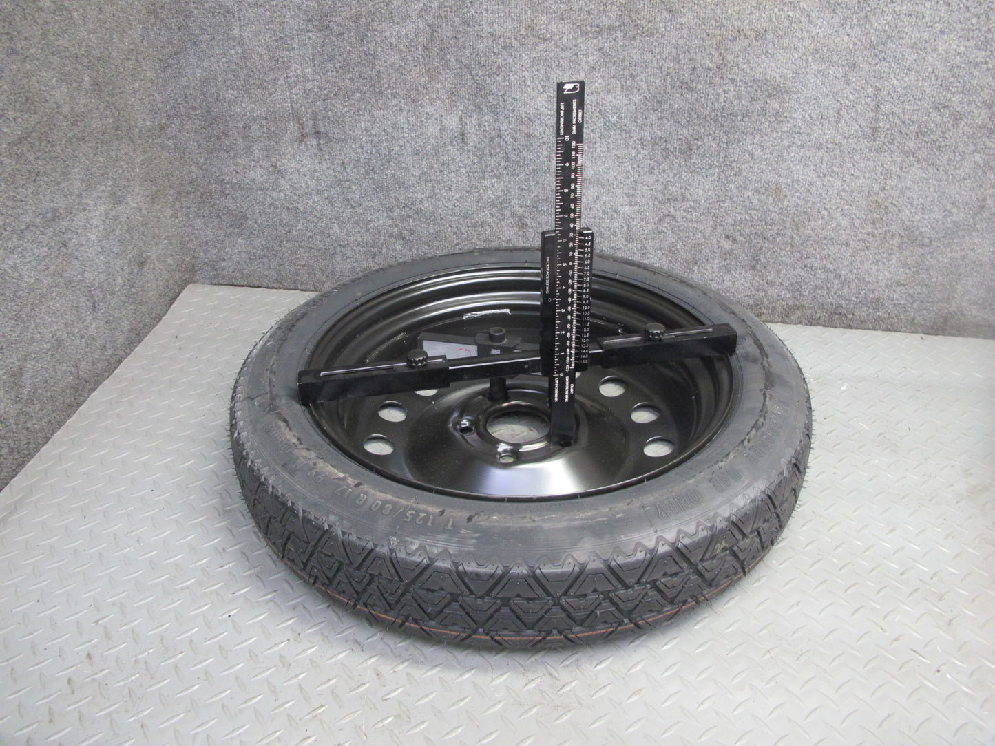 01-06 BMW E46 330ci R17 17" Spare Tire Wheel 17x3.5B ET30 125/80 6750007 OEM