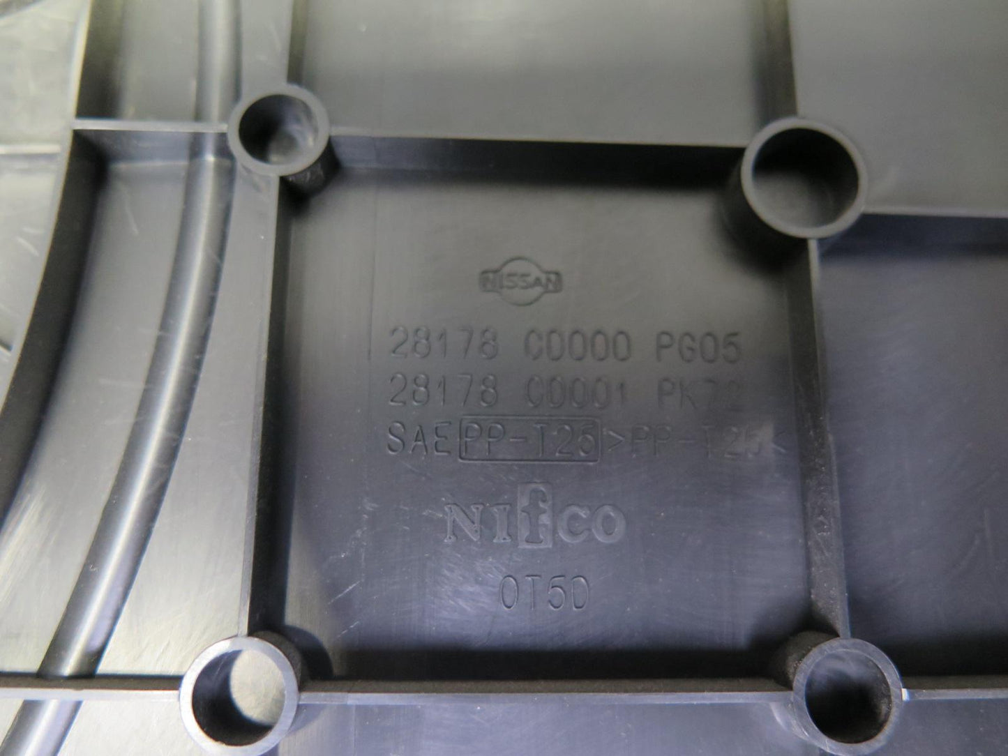 04-09 Nissan Z33 350Z Convert Rear Subwoofer w Storage Trim Cover Panel Set OEM