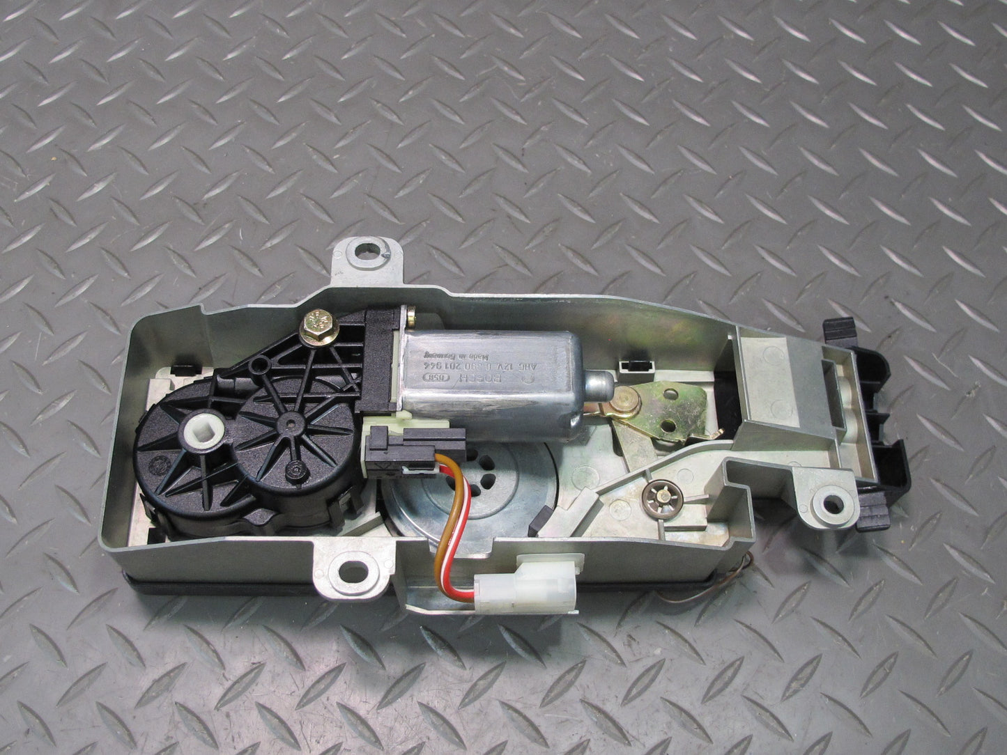 01-06 BMW E46 330ci Convertible Folding TOP Drive Motor Mechanism OEM