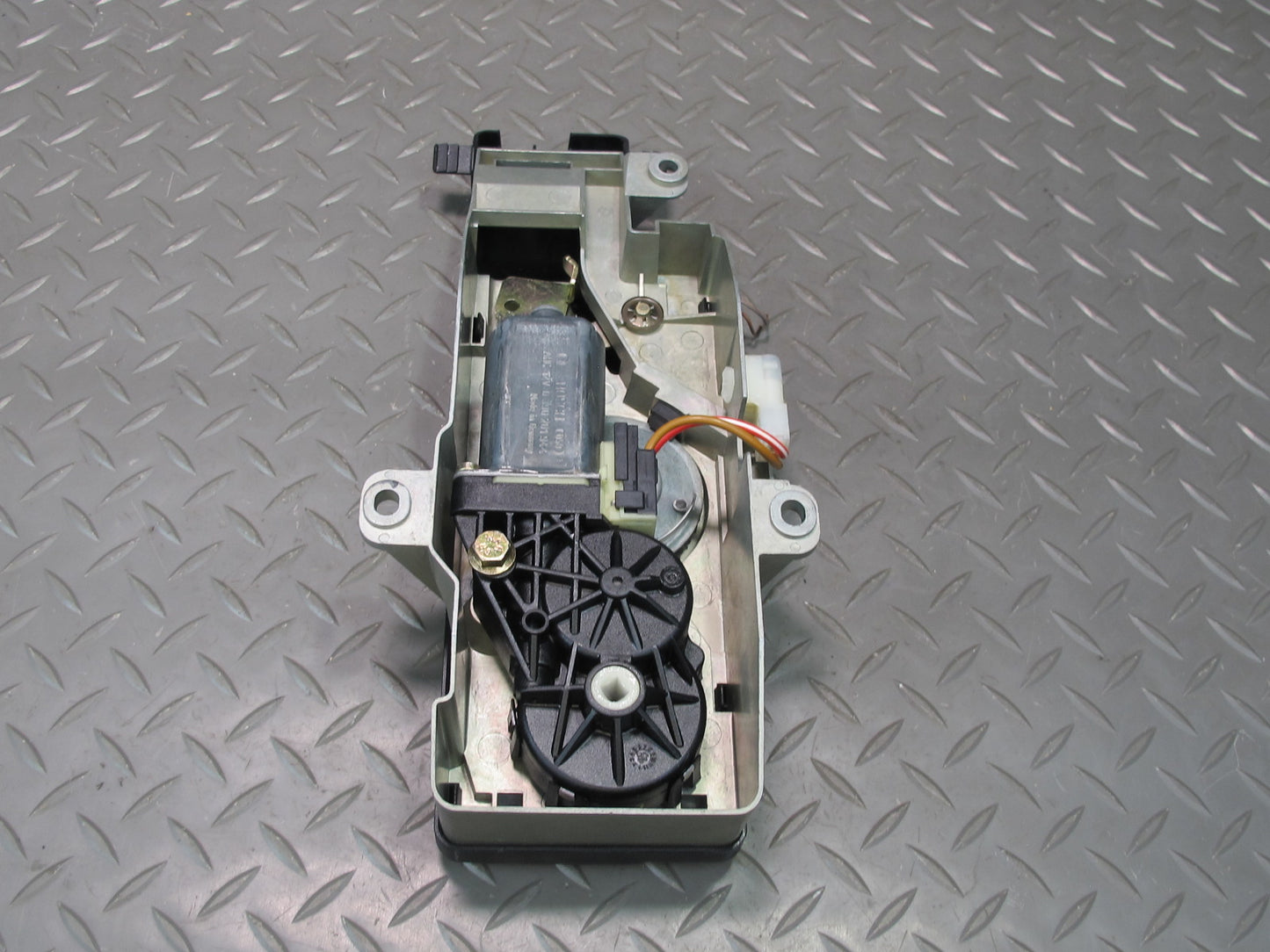 01-06 BMW E46 330ci Convertible Folding TOP Drive Motor Mechanism OEM