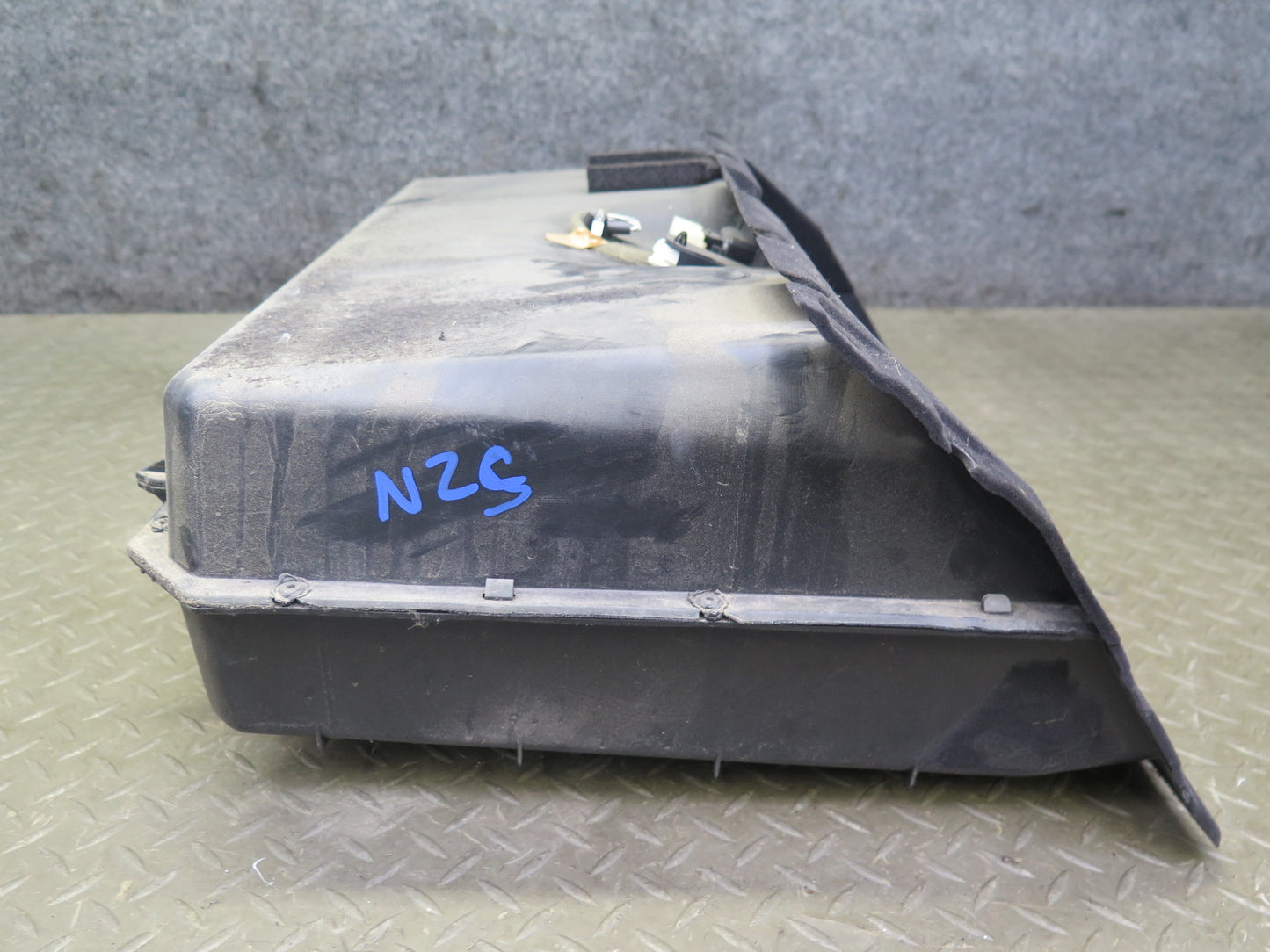 04-09 Nissan Z33 350Z Convert Rear Subwoofer w Storage Trim Cover Panel Set OEM