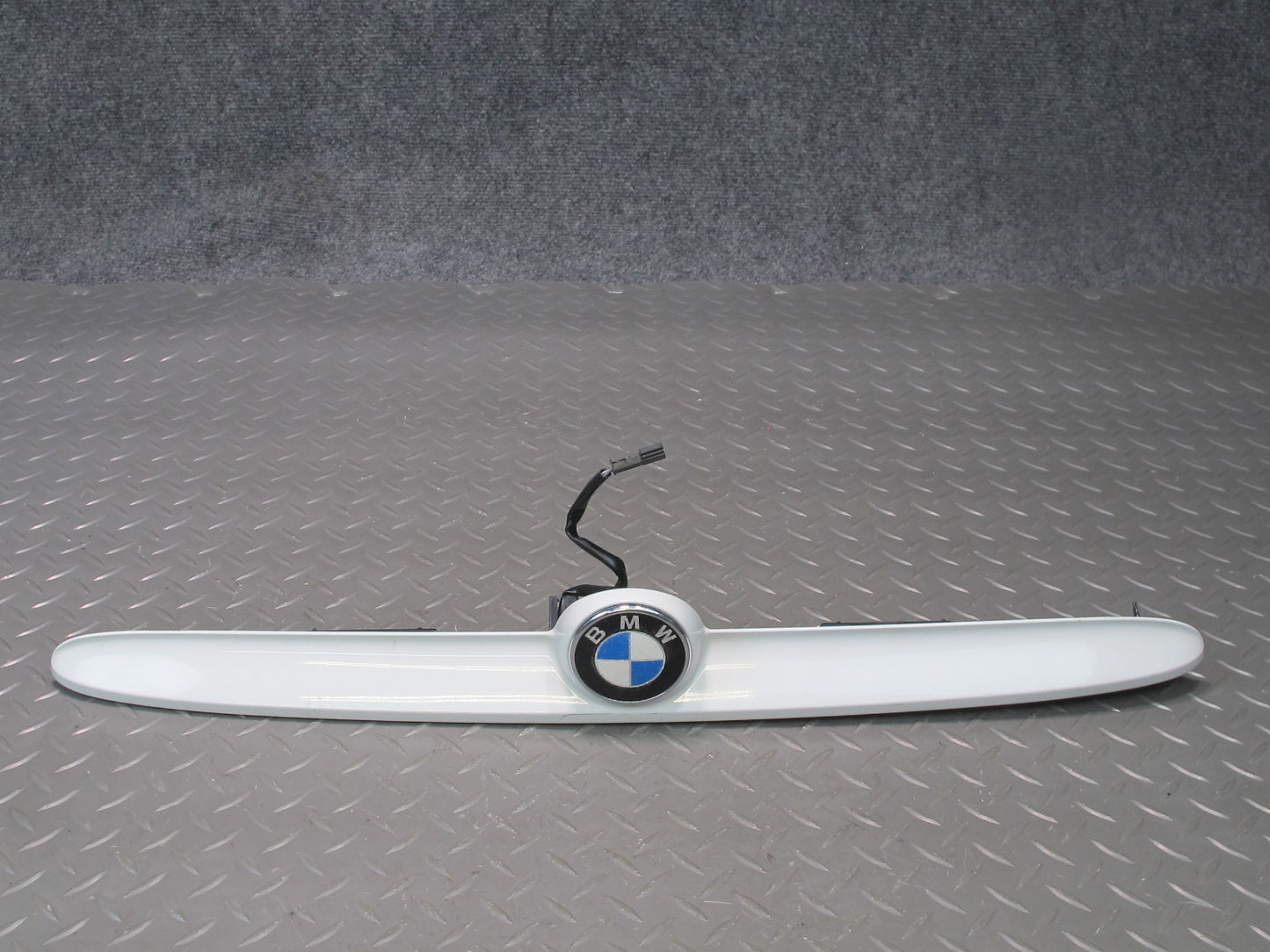 01-06 BMW E46 330ci Convertible Rear Trunk Trim Molding Handle w Lights OEM
