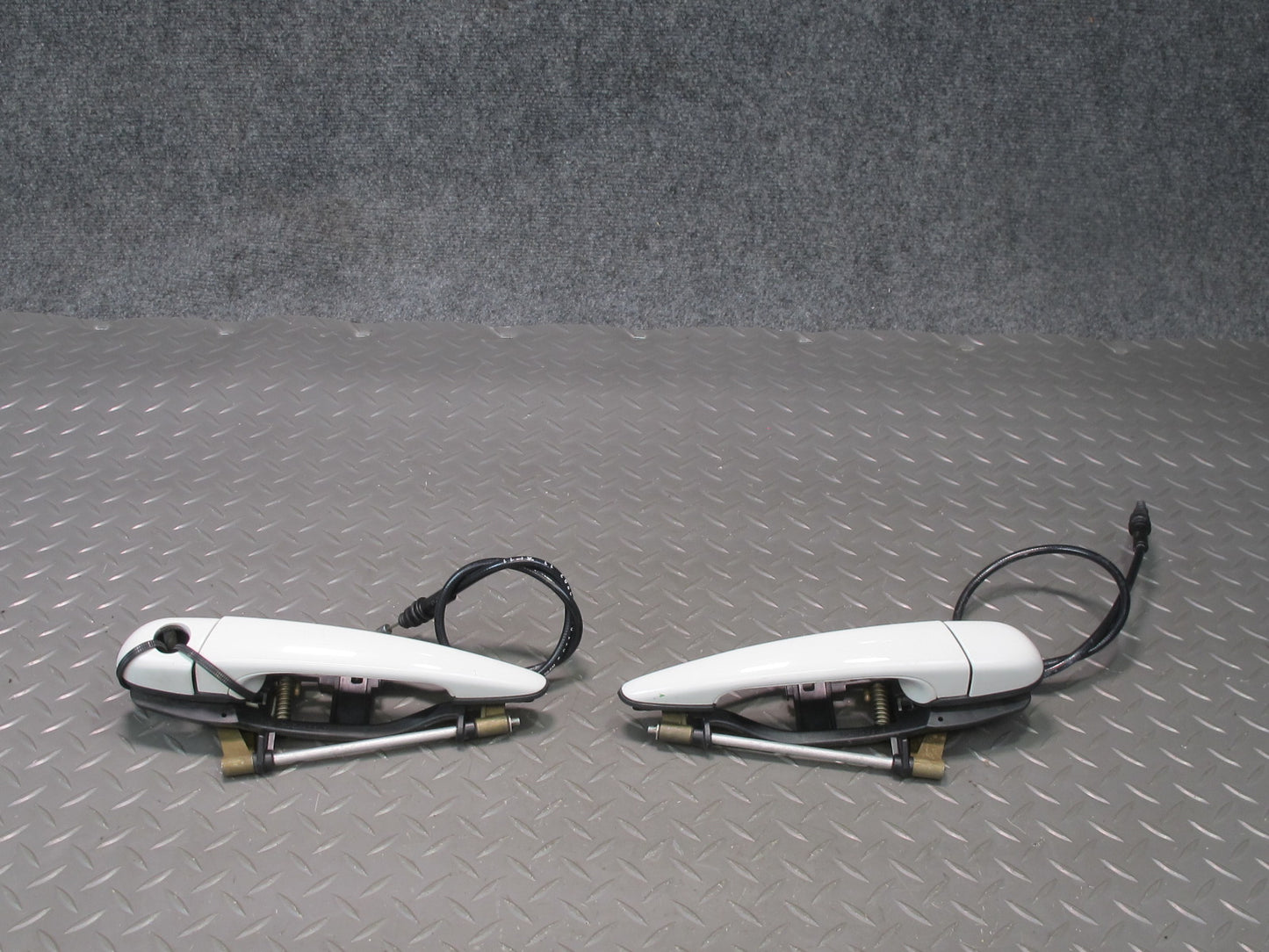 01-06 BMW E46 330ci Coupe Convertible Left & Right Door Exterior Handle Set OEM