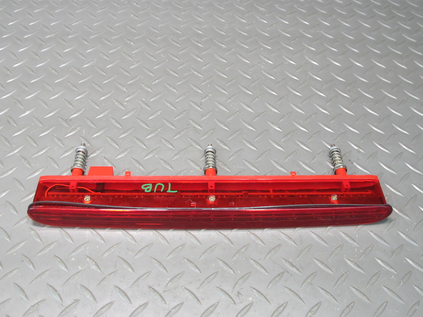 2004 BMW E46 330CI Convertible Rear Third 3RD Center Brake Light 6920739 OEM