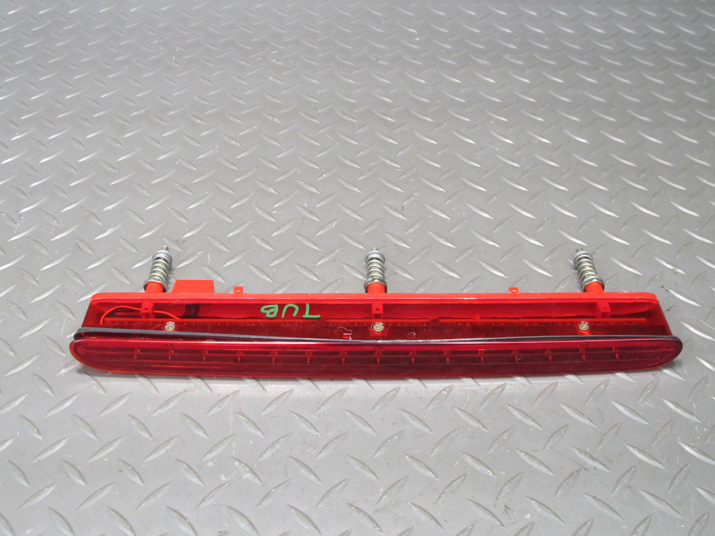 2004 BMW E46 330CI Convertible Rear Third 3RD Center Brake Light 6920739 OEM