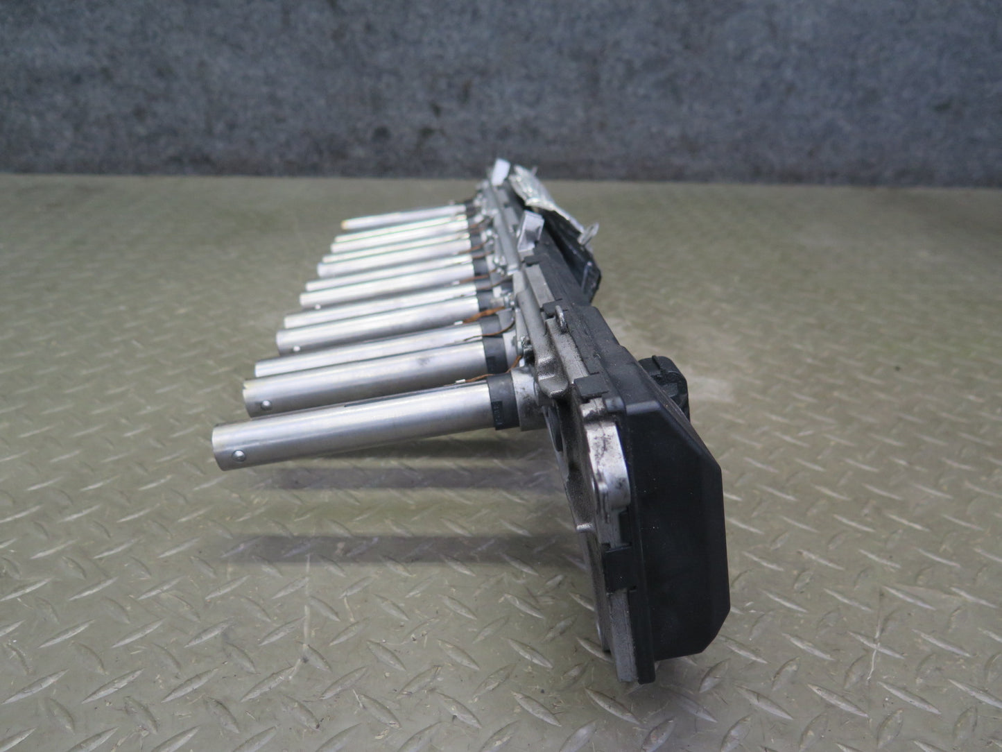 03-12 Mercedes R230 SL600 CL600 S600 M275 Engine Right Ignition Coil Pack 85K