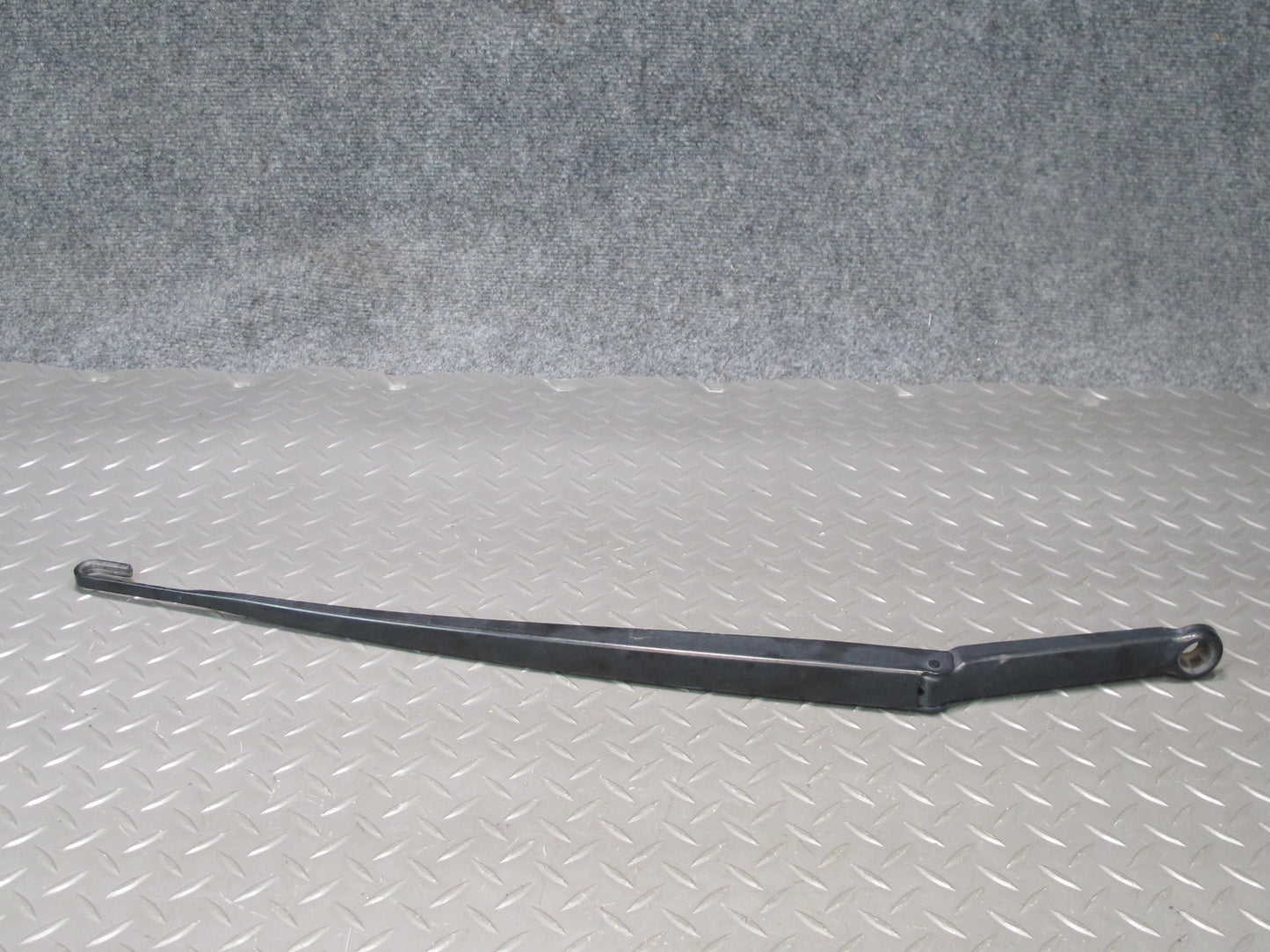 01-06 BMW E46 330ci Coupe Convertible Front Left & Right Wiper Arm Set OEM