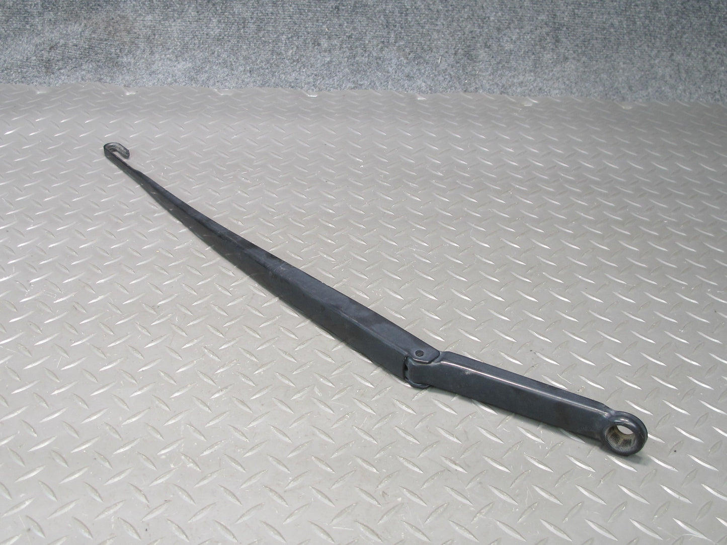 01-06 BMW E46 330ci Coupe Convertible Front Left & Right Wiper Arm Set OEM