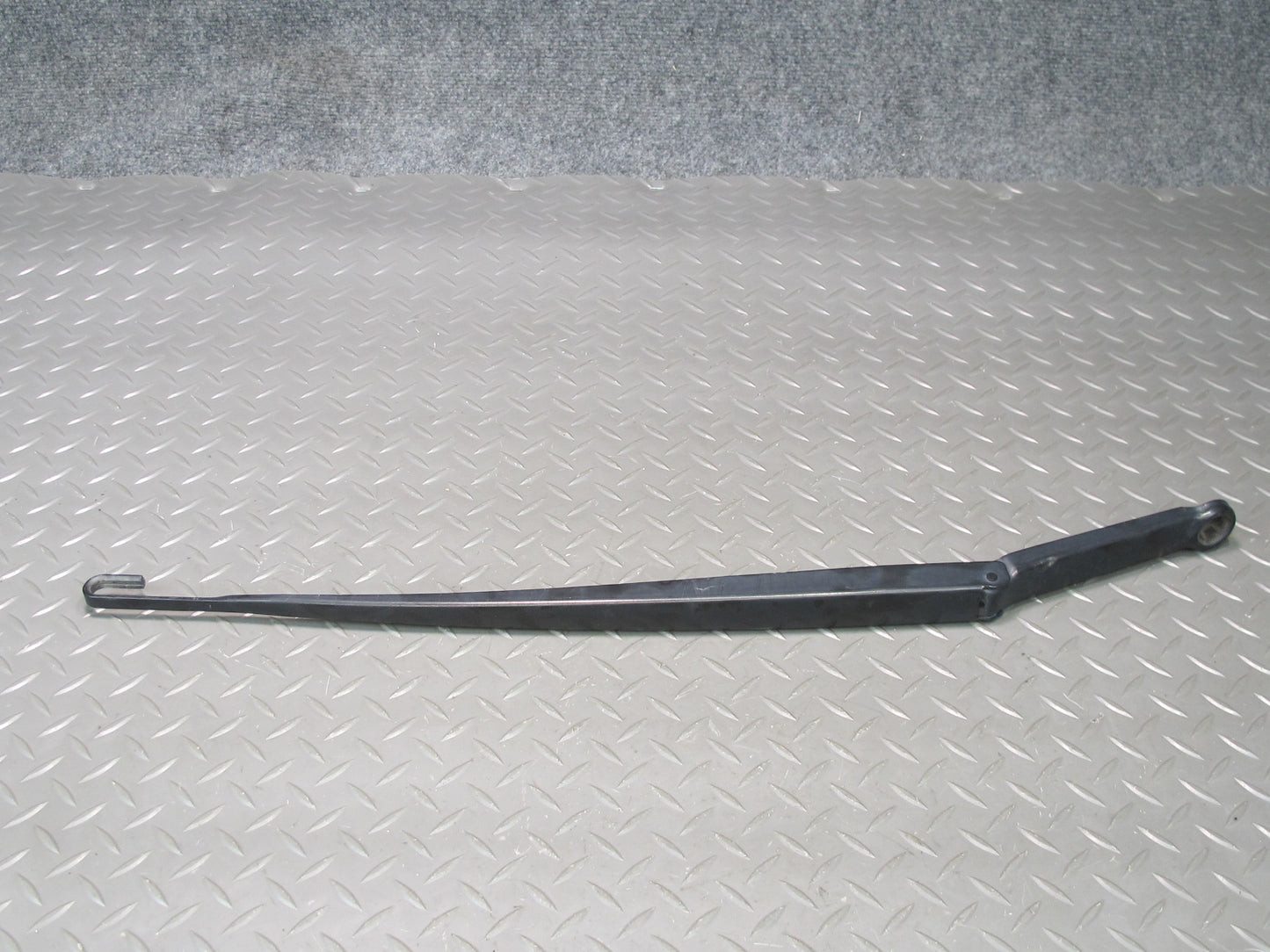 01-06 BMW E46 330ci Coupe Convertible Front Left & Right Wiper Arm Set OEM