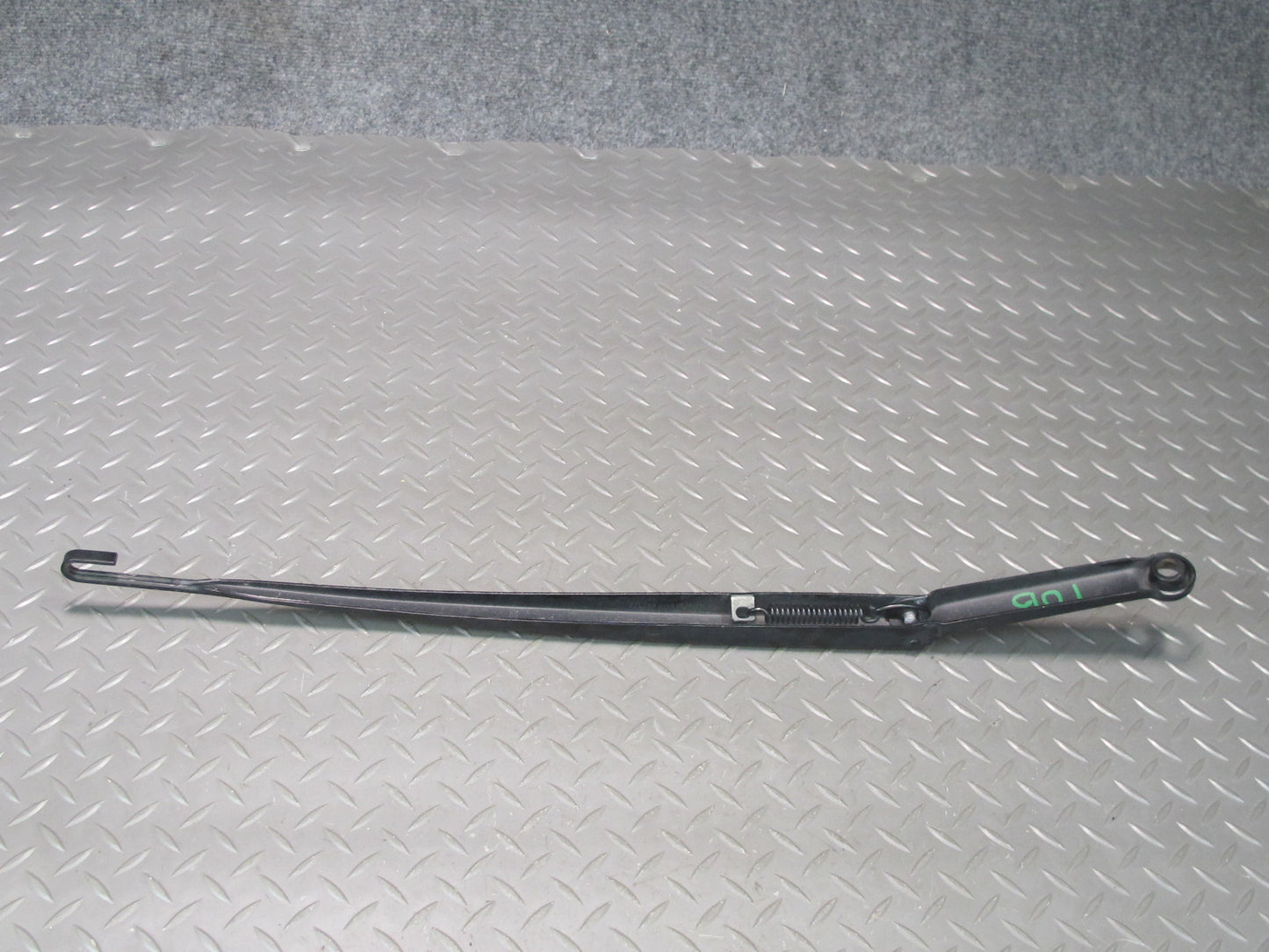 01-06 BMW E46 330ci Coupe Convertible Front Left & Right Wiper Arm Set OEM