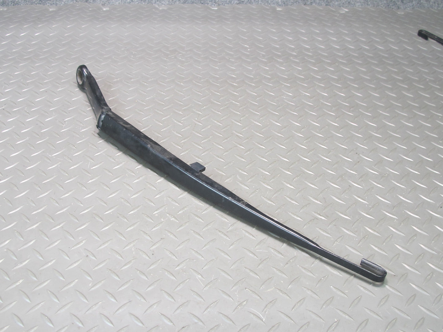 01-06 BMW E46 330ci Coupe Convertible Front Left & Right Wiper Arm Set OEM