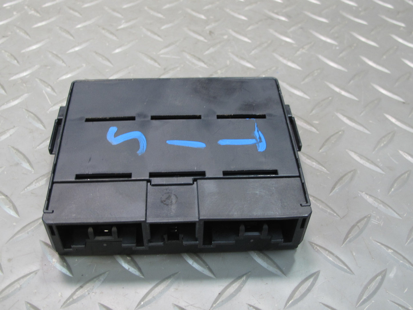 08-10 Lexus IS250 IS350 Is-f Sedan Multiplex Body Control  Unit 89211-53010 OEM