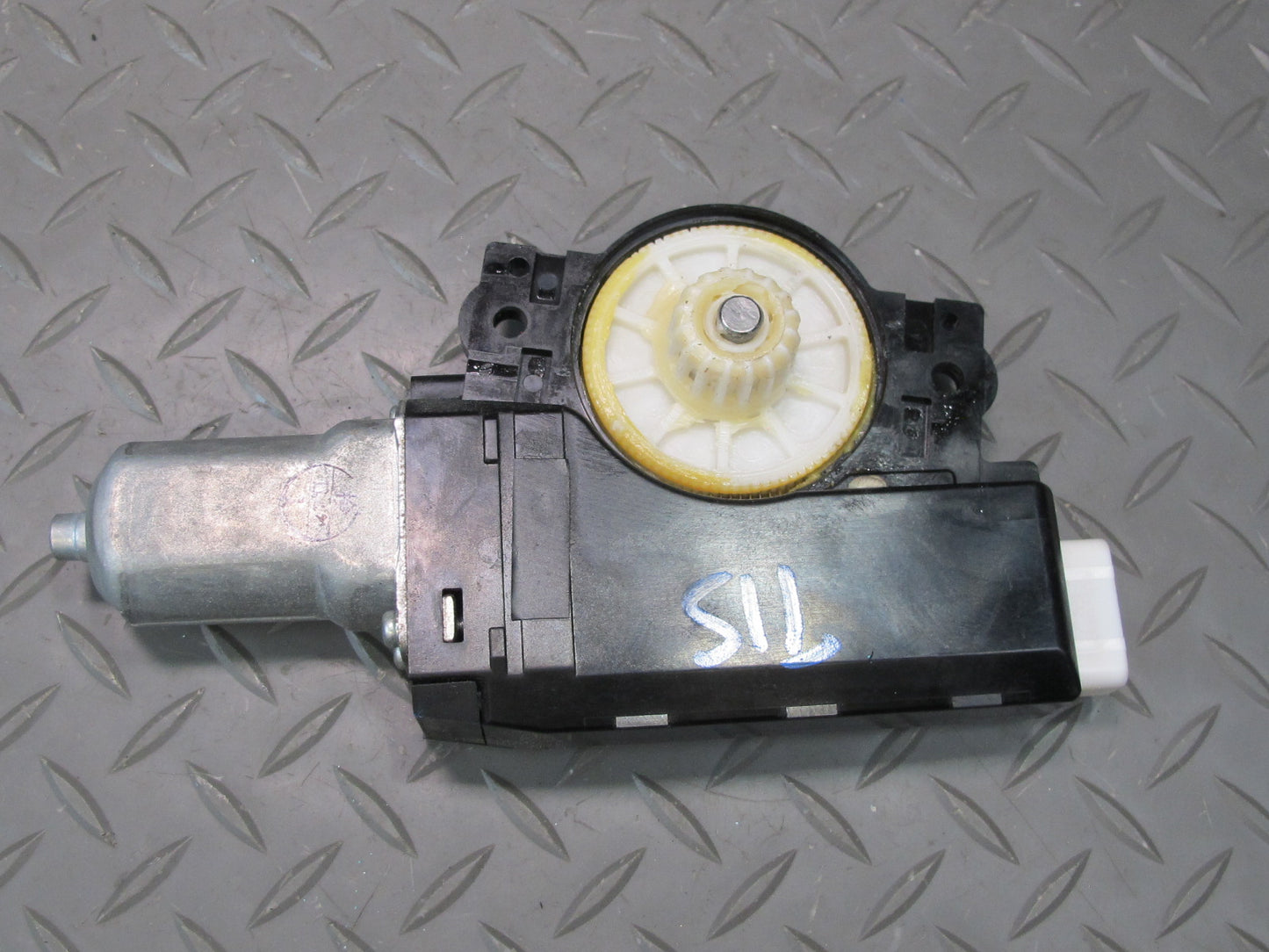 08-09 Lexus USE20L Is-f Sunroof Moonroof Motor Drive Unit 63260-53041 OEM